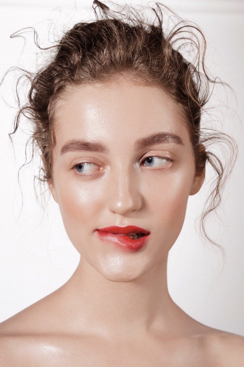 Lip Blush on Dark Lips: What Neutralisation Really Does