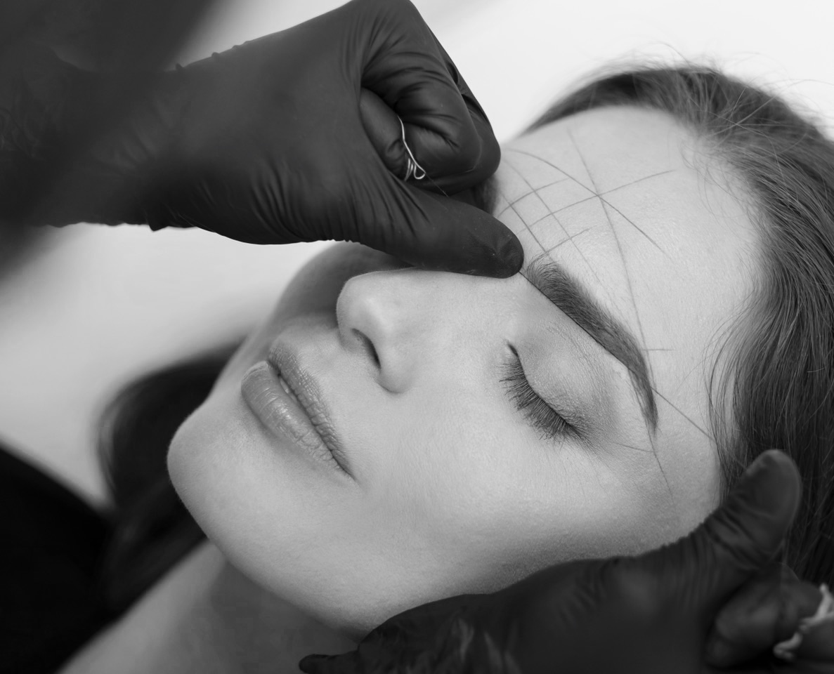 Nano Brows and Hyper-Realism: 2026 Trends Worth Trusting